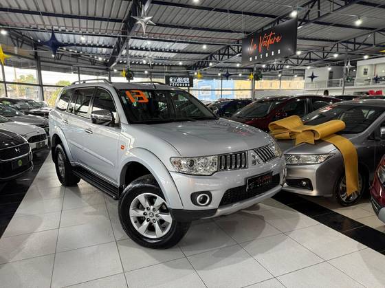 MITSUBISHI PAJERO DAKAR 3.2 HPE 4X4 7 LUGARES 16V TURBO INTERCOOLER DIESEL 4P AUTOMÁTICO